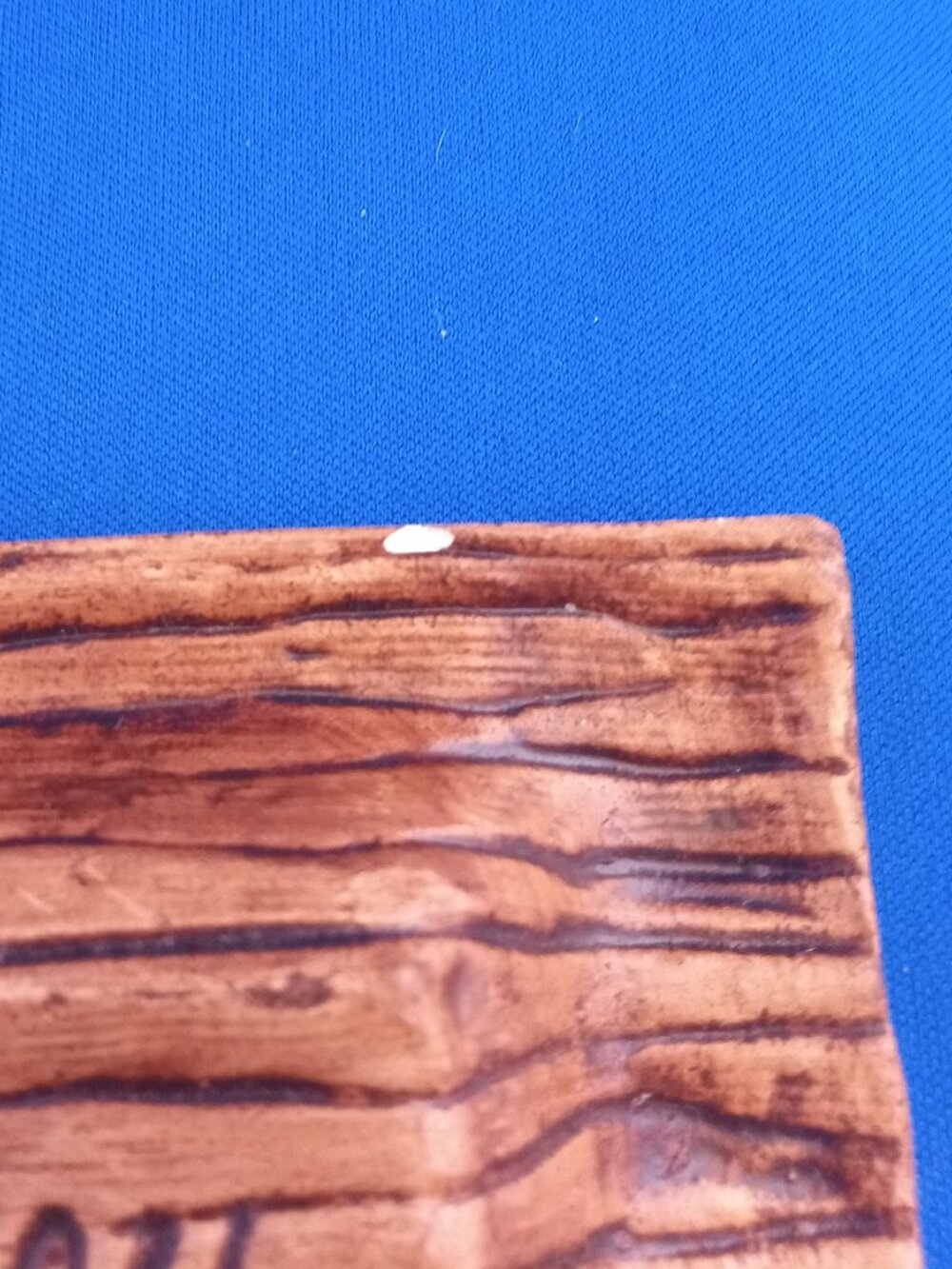 Vintage mid century wood look ceramic tiki small ashtray trinket dish Hawaii - Picture 5 of 5